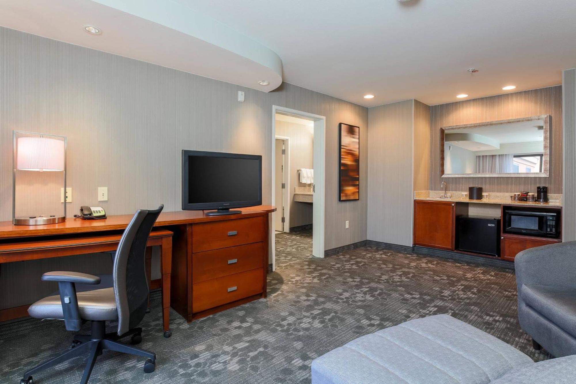 Courtyard By Marriott Las Vegas Stadium Area Esterno foto