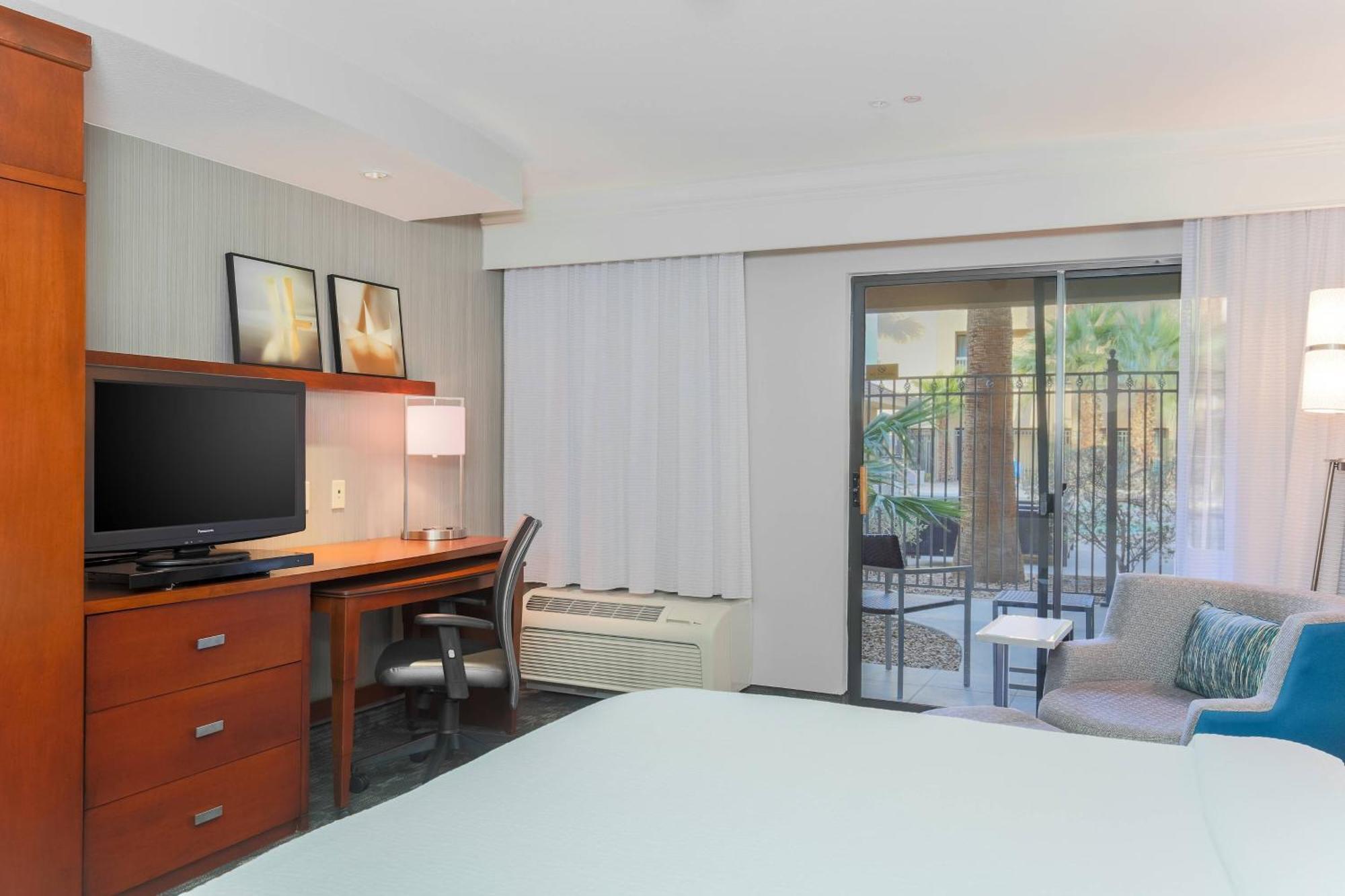 Courtyard By Marriott Las Vegas Stadium Area Esterno foto