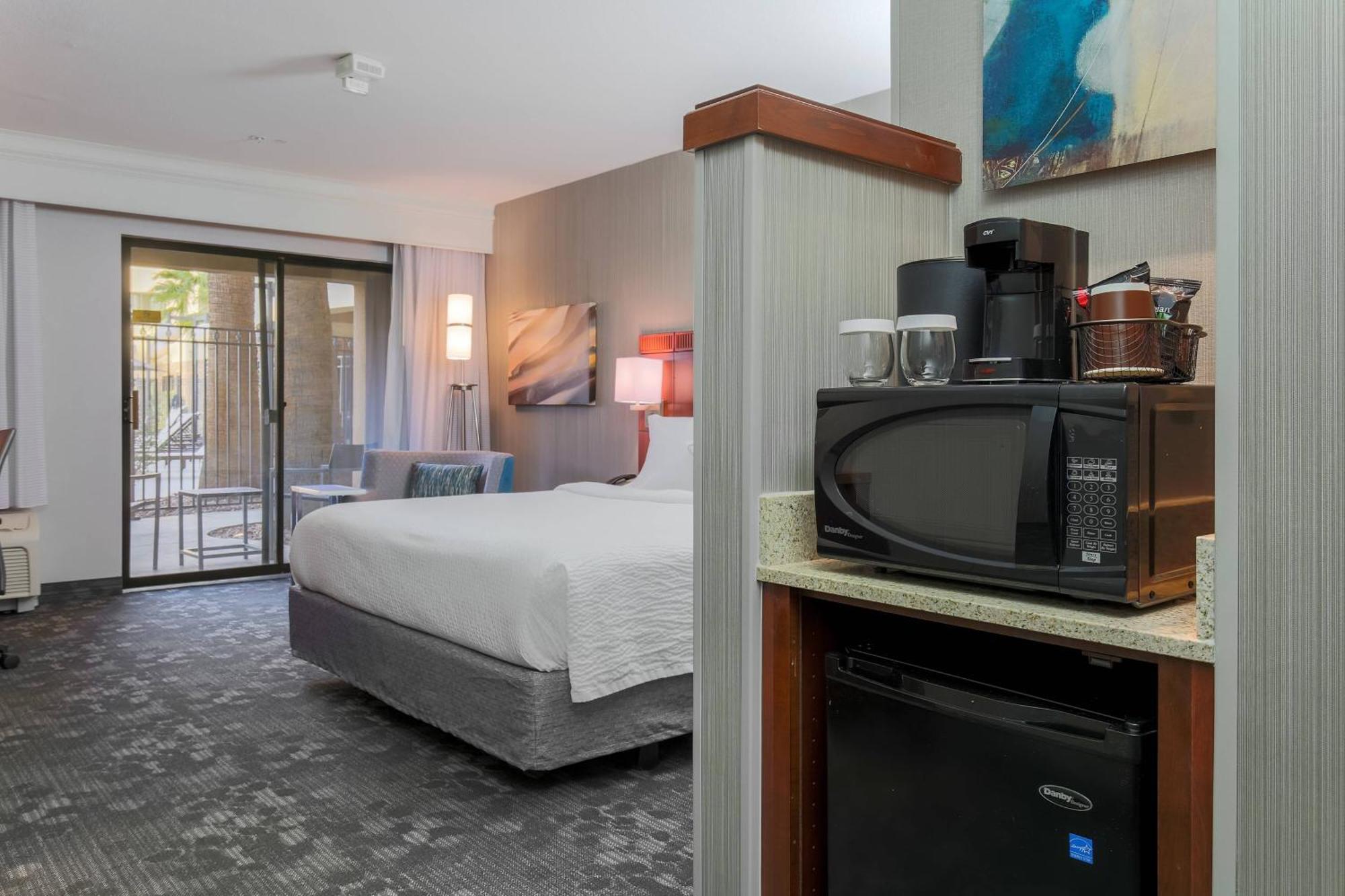 Courtyard By Marriott Las Vegas Stadium Area Esterno foto