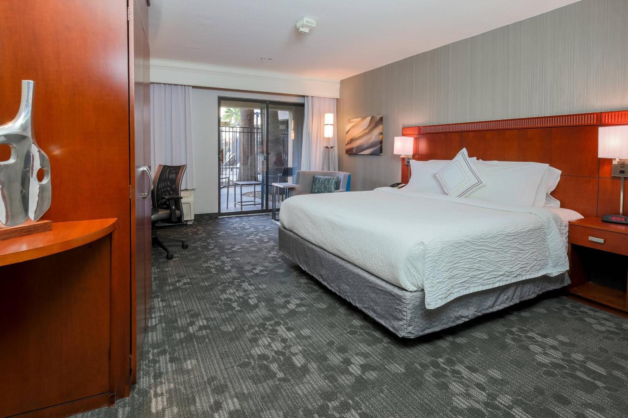 Courtyard By Marriott Las Vegas Stadium Area Esterno foto