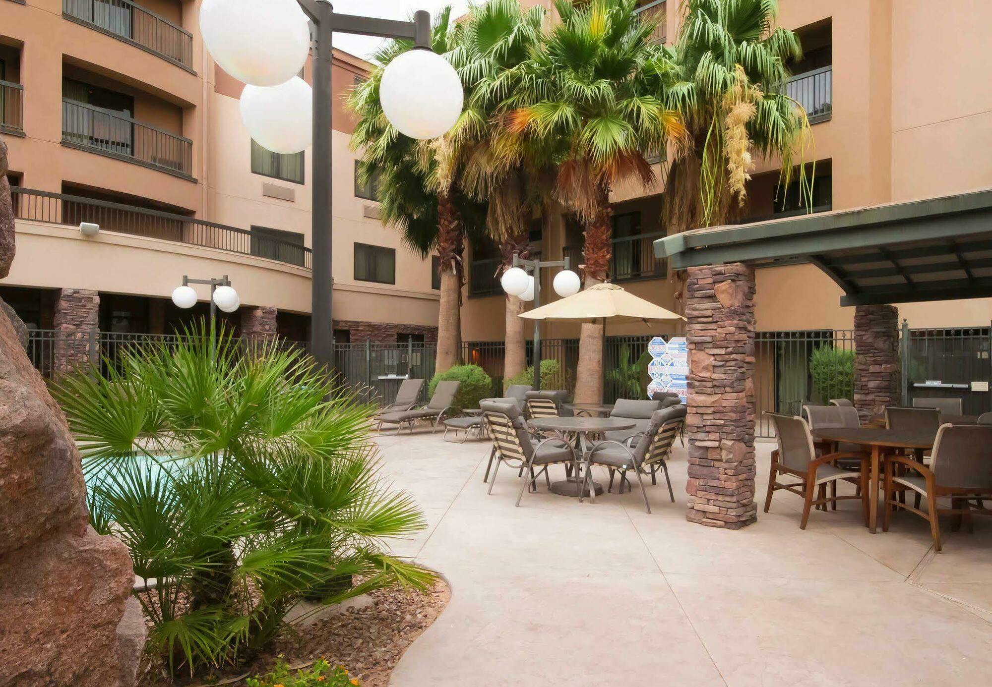 Courtyard By Marriott Las Vegas Stadium Area Esterno foto